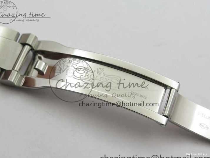 1226 Casual Oyster Perpetual 41mm 124300 EWF Best Edition Red Dial on SS Bracelet A 2856